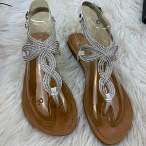 G by Guess | Love Bug White Elegant Sandals